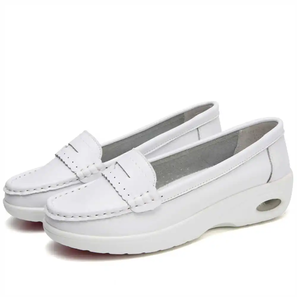 Thick Sole Slipon White Traine - Second Hand Men'S Formal Wear reseña y precio