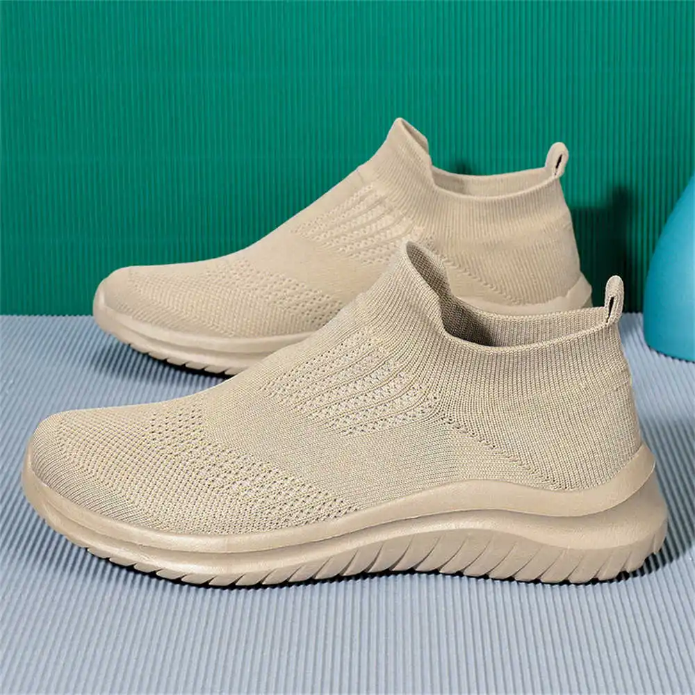Beige Soft New Novelty Tennis  - Second Hand Men'S Formal Wear reseña y precio