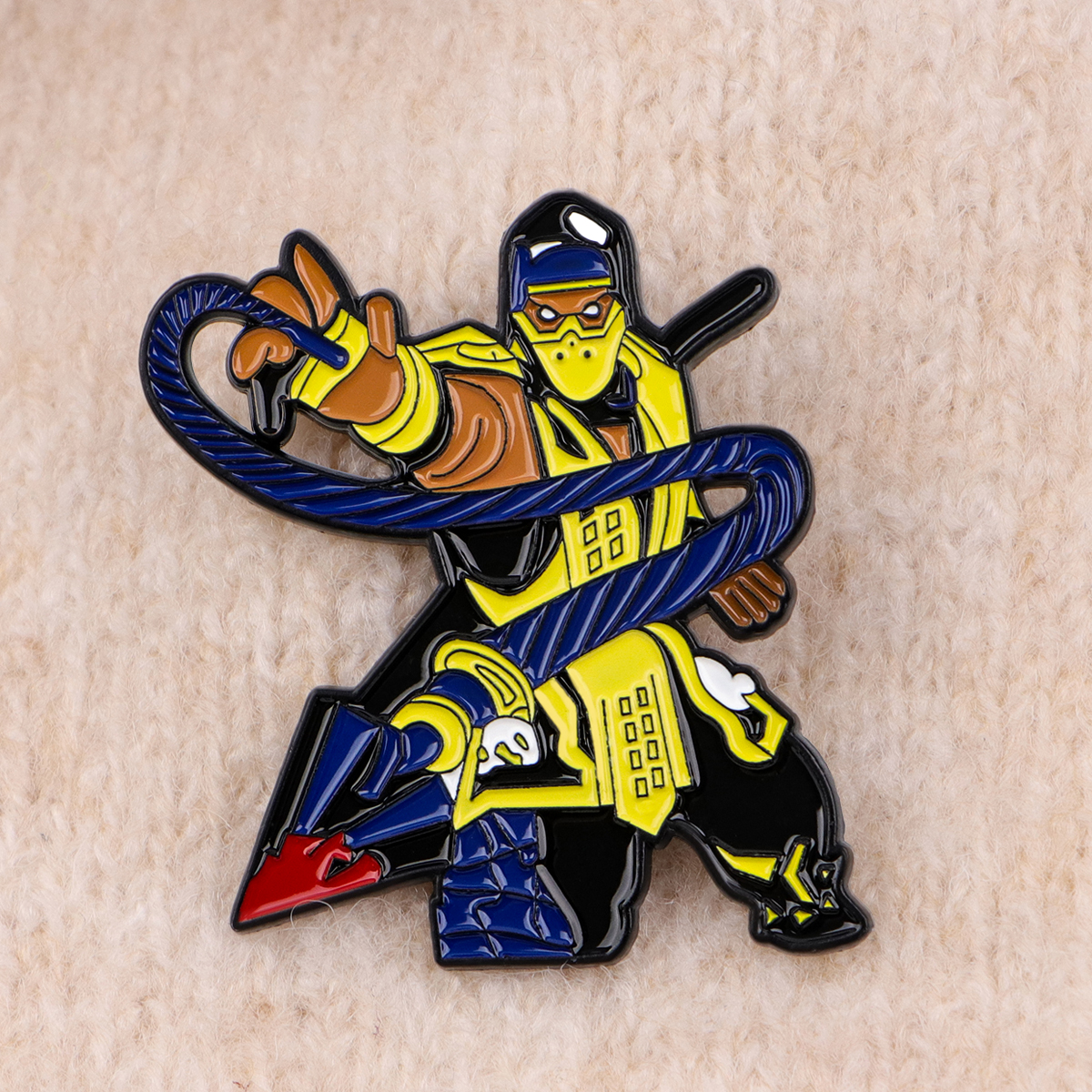 Street Games Enamel Pin Badges - Tuxedo Lapel Pin reseña y precio
